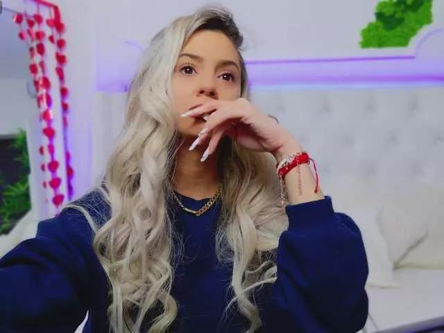AriannaSins from BongaCams