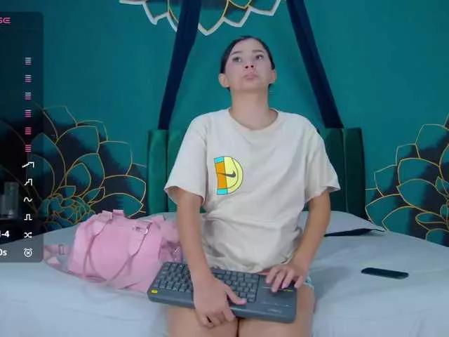 Arii-moon from BongaCams