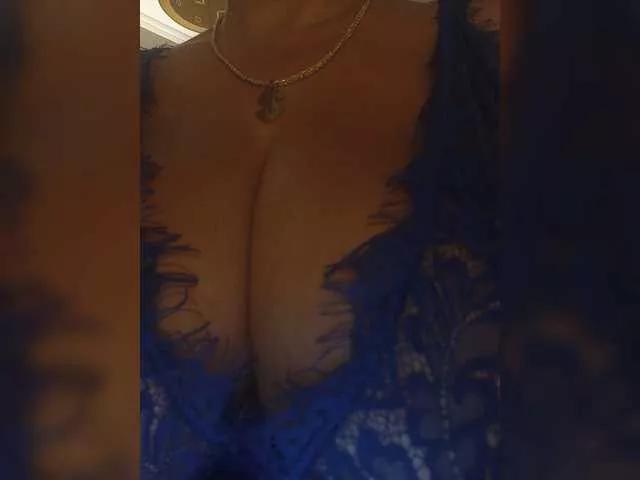 ASaraVIPboobs from BongaCams