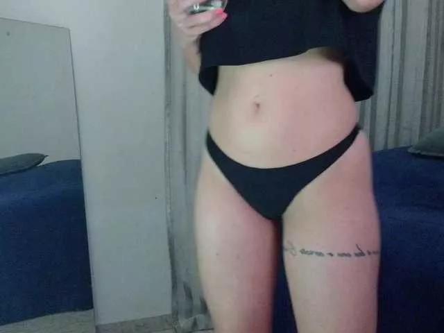 august-laura from BongaCams
