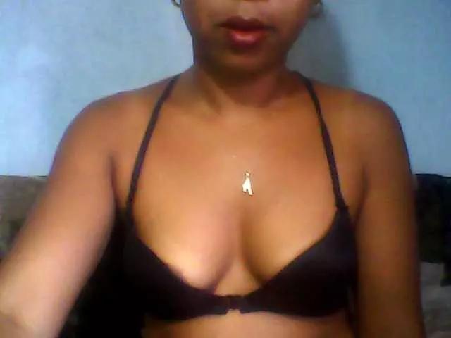 Baby-giiirl23 from BongaCams