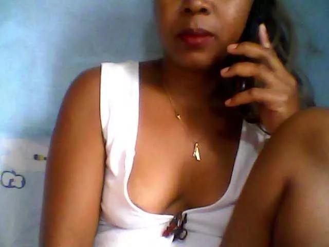 Baby-giiirl23 from BongaCams
