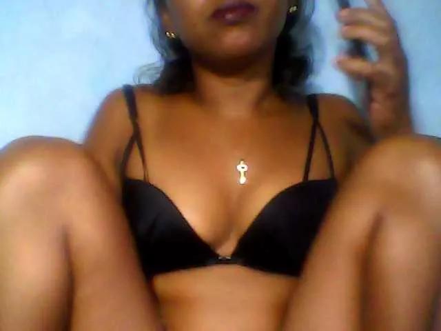 Baby-giiirl23 from BongaCams