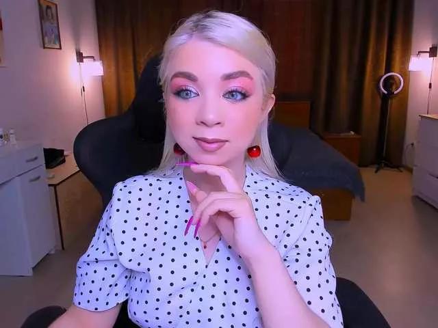 BabyNicole from BongaCams