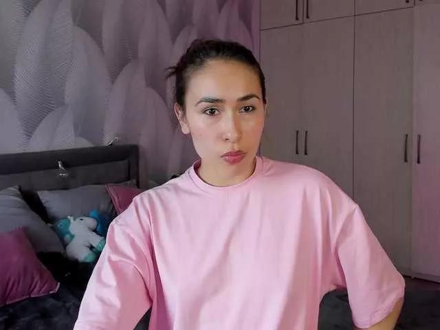 Bambiiiii from BongaCams