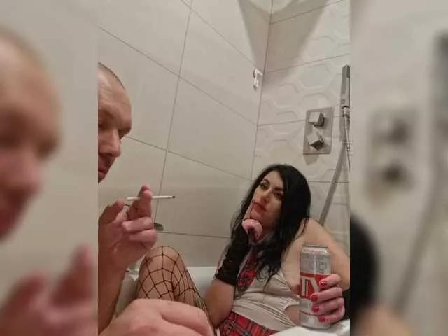 Bananawrotik from BongaCams