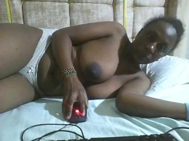 Beauty-Queen1 from BongaCams is Freechat