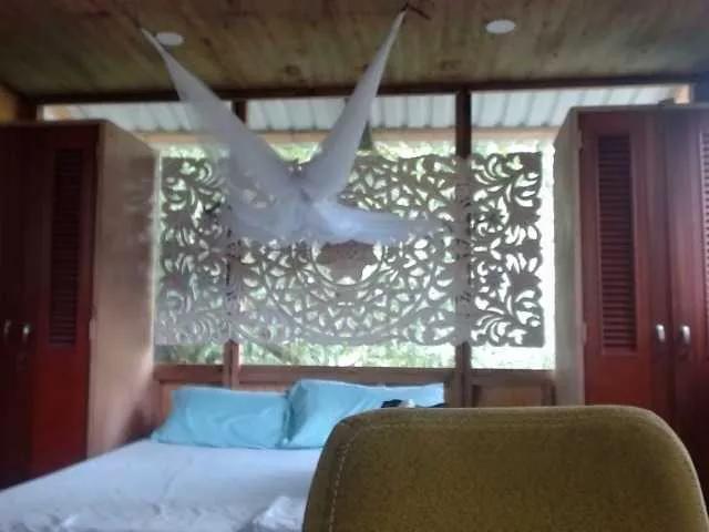Bellacrespa from BongaCams