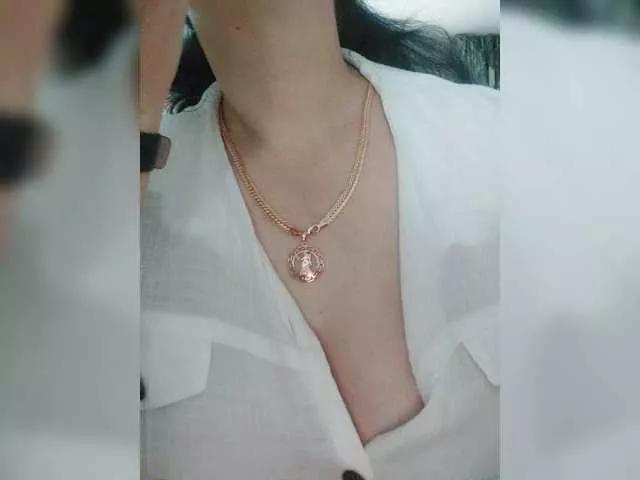 Bette-Rossi from BongaCams