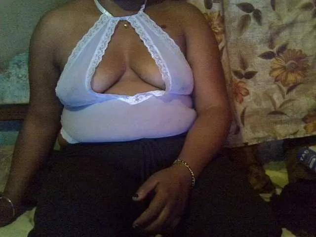 Bigboobs14 from BongaCams