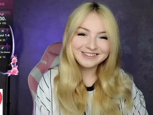 BlondeBond from BongaCams is Freechat