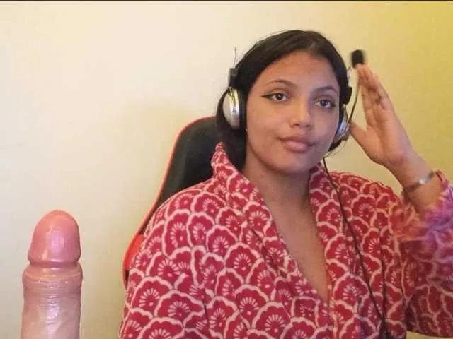 Bombonzin from BongaCams