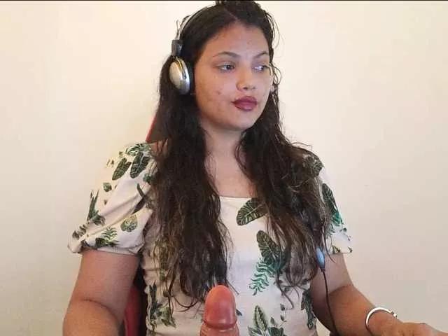 Bombonzin from BongaCams