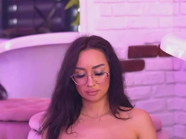 BonieSins from BongaCams
