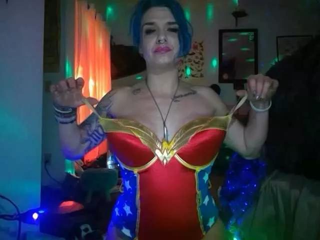 Callie-Canna-Lillie from BongaCams