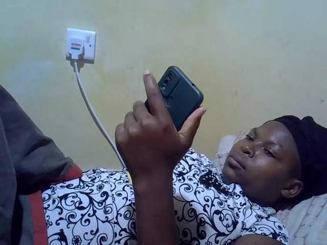 camilla-sweet from BongaCams is Freechat