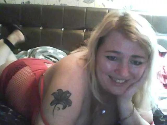CamilleSmile from BongaCams is Freechat