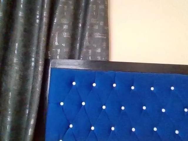 Caramelxoxo from BongaCams