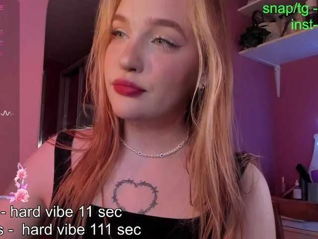 CarolineLovers from BongaCams is Freechat