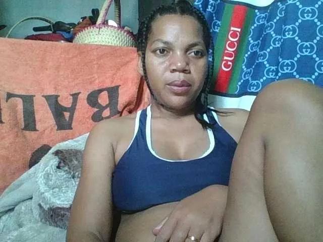 Carrollina from BongaCams