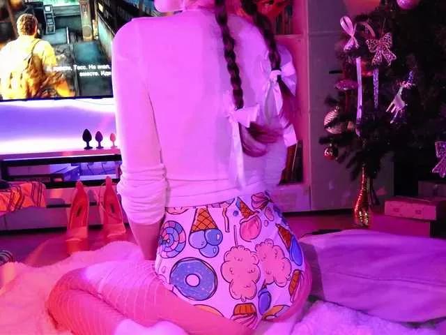 CassieSaunders from BongaCams