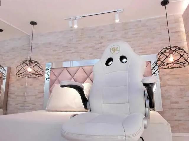 CeleneMidnight from BongaCams is Freechat