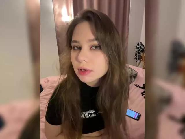 Chiculya from BongaCams