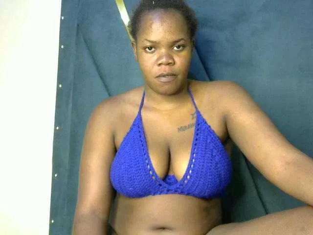 Coconaya from BongaCams