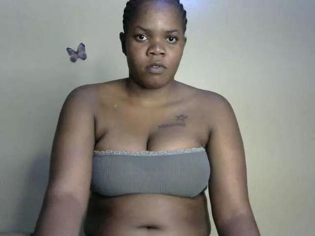 Coconaya from BongaCams