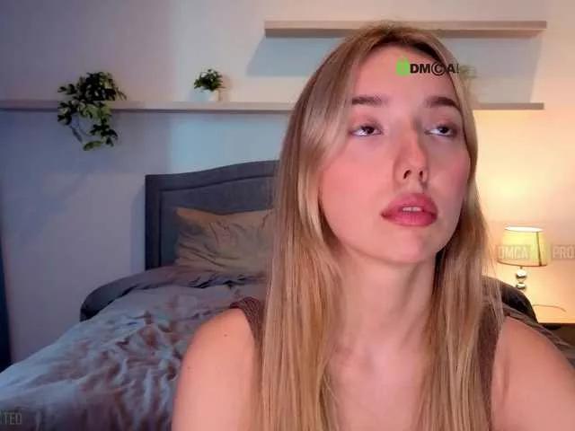 coffee-latte from BongaCams is Freechat