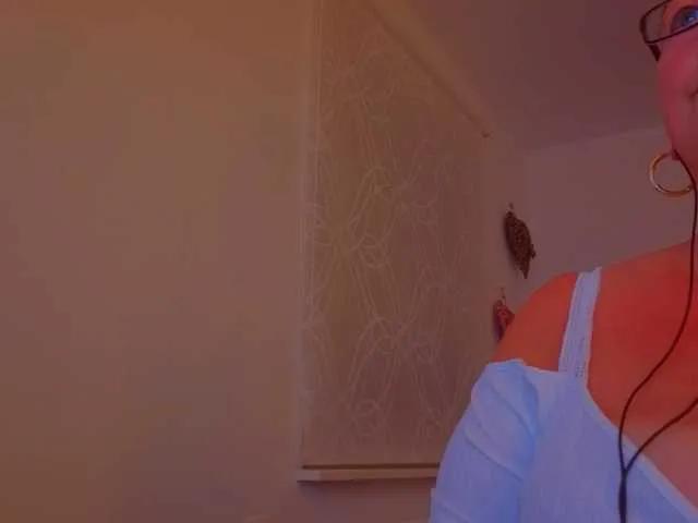Connyat99 from BongaCams