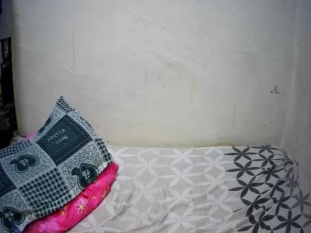 creamy-squirter from BongaCams is Freechat