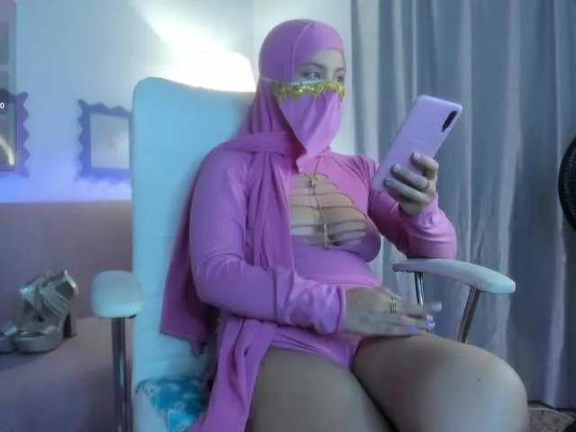 crystal-peed from BongaCams is Freechat