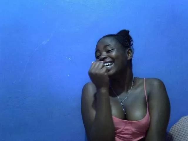 curvy-corazon from BongaCams