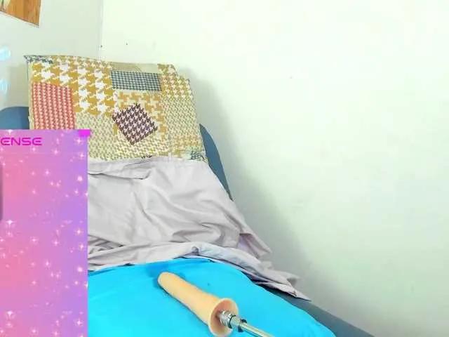 Dani-pety from BongaCams