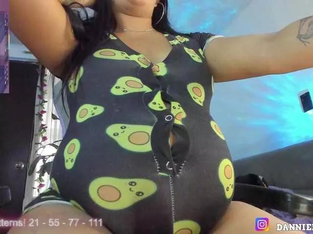 DannielaFerrer from BongaCams