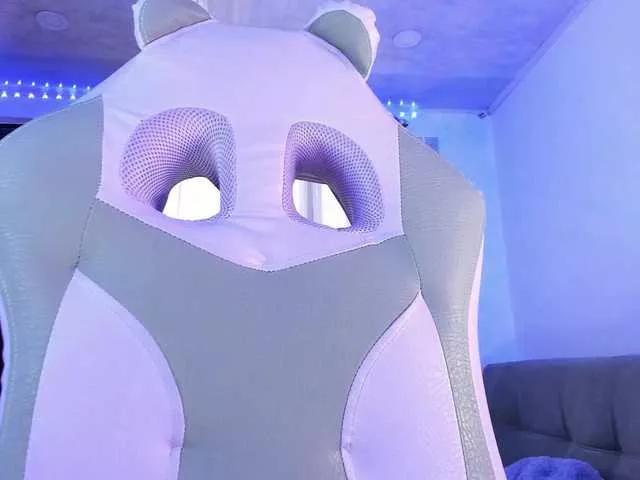 DannielaFerrer from BongaCams