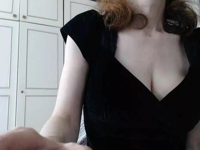 deadivina from BongaCams