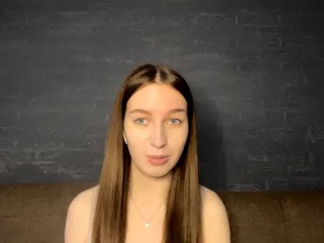 DeberaWarsham on BongaCams 