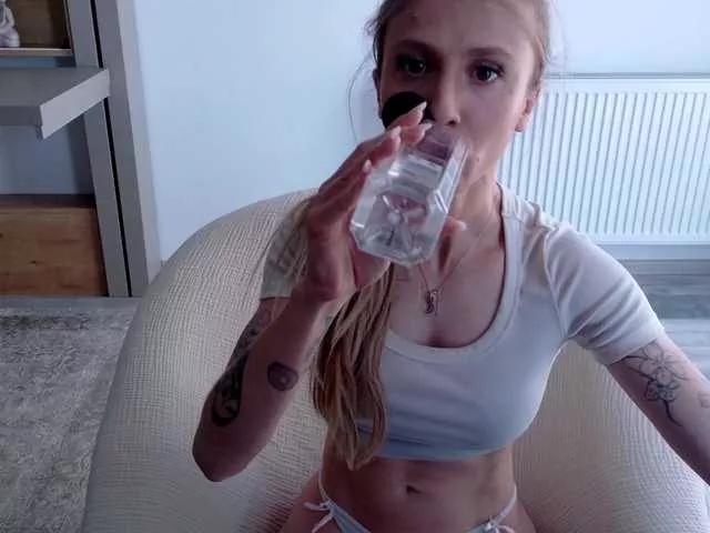 Checkout girls naked models with similar nickname. Cute sexy Free Models.