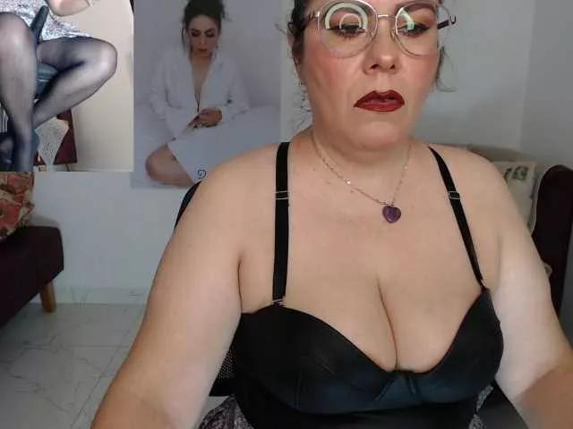 Diva-Hot82 from BongaCams is Freechat