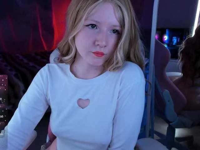 DollRose from BongaCams