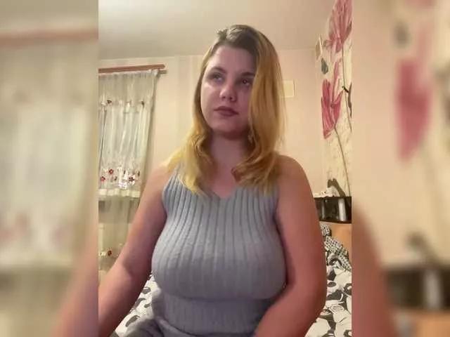 Dollye from BongaCams