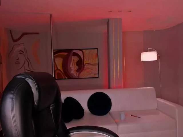 DonnaStonne from BongaCams