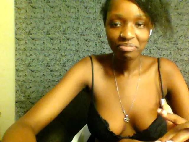 Ebonywinky from BongaCams is Freechat