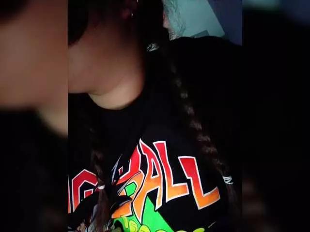 EinnyMure from BongaCams