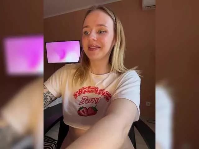 elegantbabe from BongaCams is Freechat