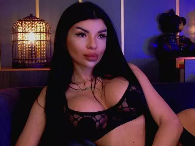 EleniaDevons from BongaCams