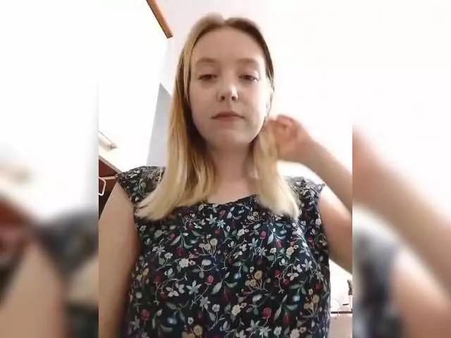 ElenNov from BongaCams