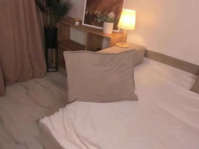 ElinaStarr from BongaCams is Freechat